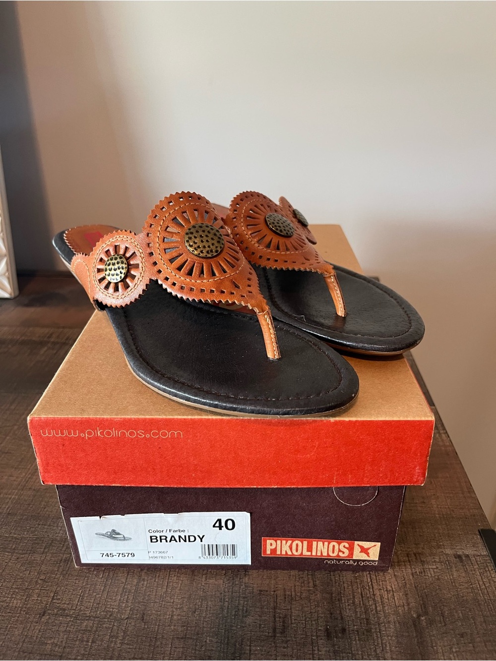 Pikolinos Brandy Leather Thong Sandals Medallion Boho Slides Women 40 US 8.5-9